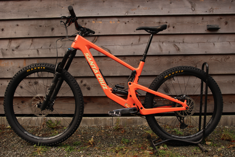 Current Demo Bike - Santa Cruz Bronson C S Model 23 - Large Sockeye Sal-10